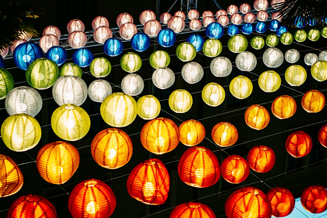 Photo multi-color table lamp